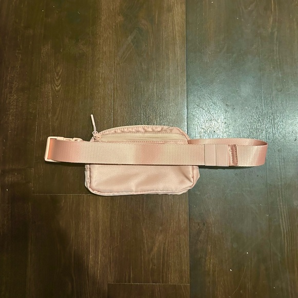 BUNDLE Lululemon Everywhere Belt Bag Black Pink Zip Fanny Pack Purse Logo - Picture 5 of 11